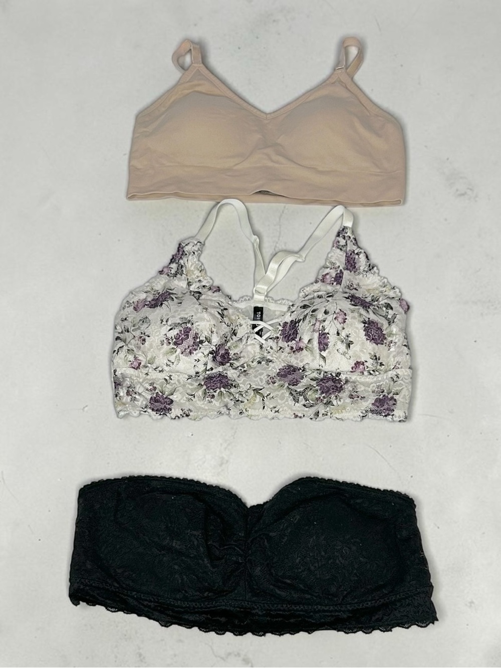 torrid Bralette Set in Nude, Lace Floral, and Black Lace Strapless Size 1 Bundle